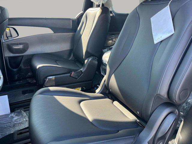 new 2026 Kia Carnival Hybrid car, priced at $44,760