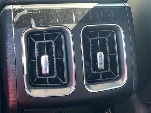 new 2025 Kia Sorento car, priced at $38,150