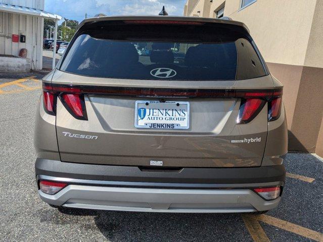 new 2025 Hyundai TUCSON Hybrid car, priced at $33,370