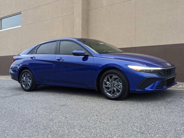 new 2025 Hyundai Elantra car, priced at $23,043