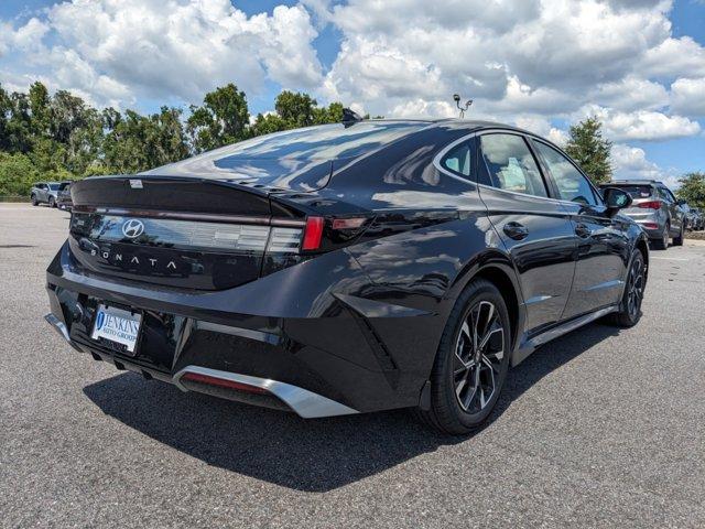 new 2024 Hyundai Sonata car, priced at $28,082