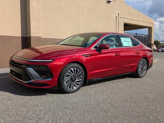 new 2025 Hyundai Sonata Hybrid car, priced at $31,296