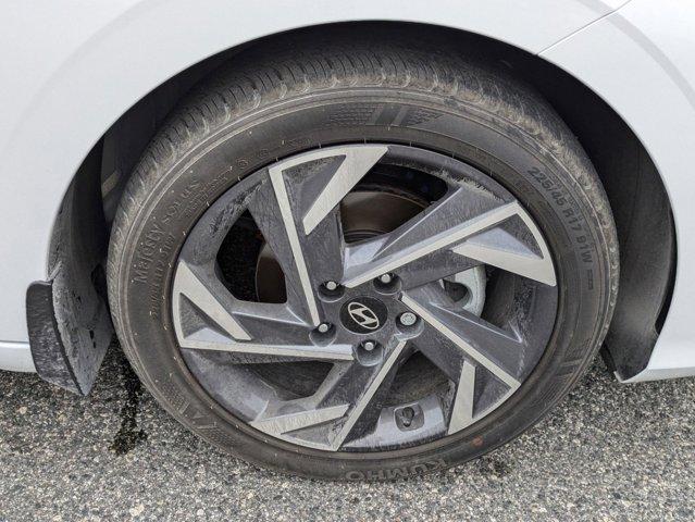 new 2025 Hyundai Elantra car, priced at $25,929