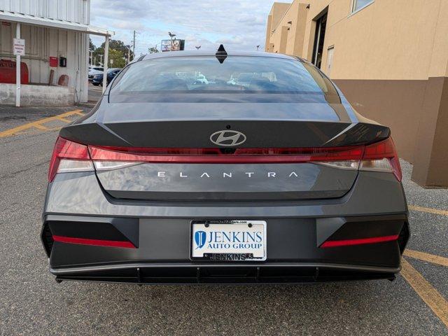 new 2025 Hyundai Elantra car, priced at $25,466