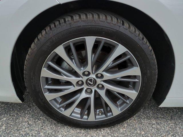 used 2019 Lexus ES 350 car, priced at $31,002