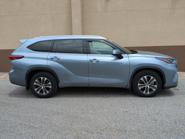 used 2021 Toyota Highlander car, priced at $31,714