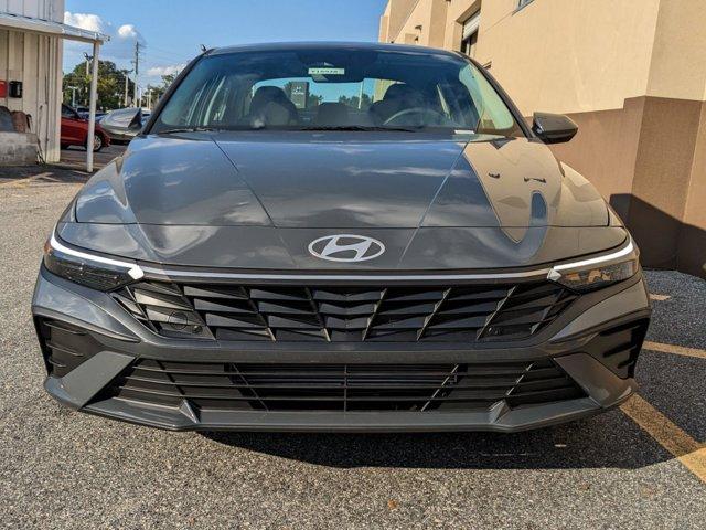 new 2025 Hyundai Elantra car, priced at $23,673