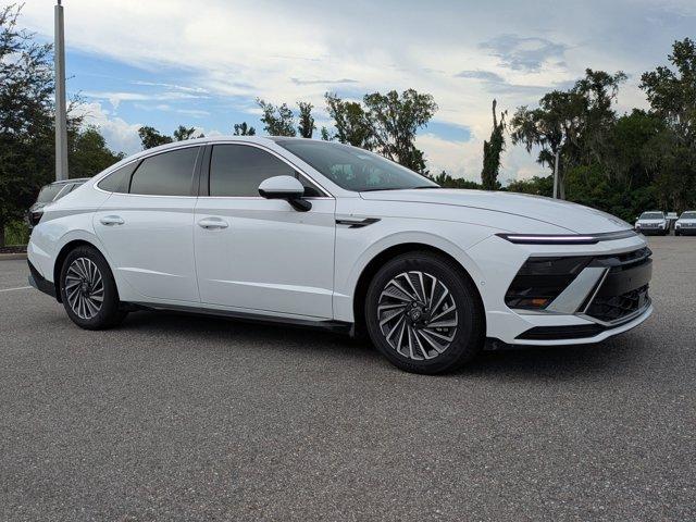 new 2025 Hyundai Sonata Hybrid car, priced at $35,109