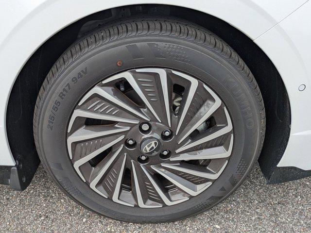 new 2025 Hyundai Sonata Hybrid car, priced at $35,109