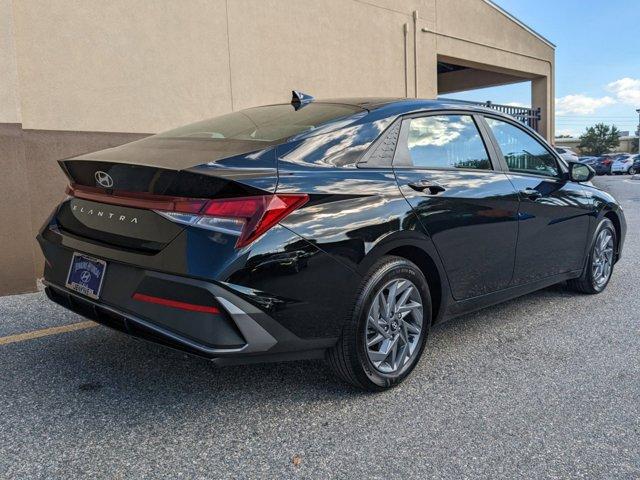new 2025 Hyundai Elantra car, priced at $23,023