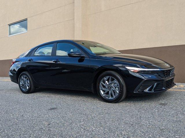 new 2025 Hyundai Elantra car, priced at $23,023