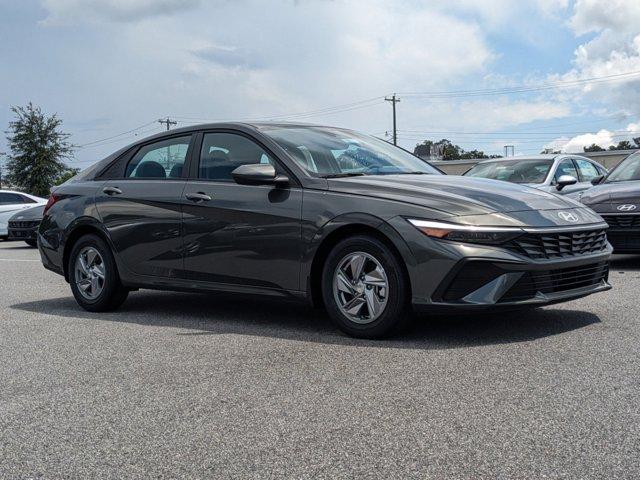 new 2025 Hyundai Elantra car, priced at $23,070