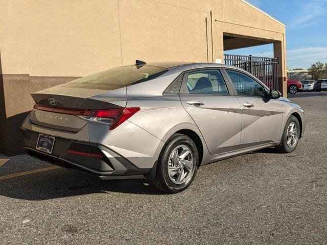 new 2025 Hyundai Elantra car, priced at $23,084