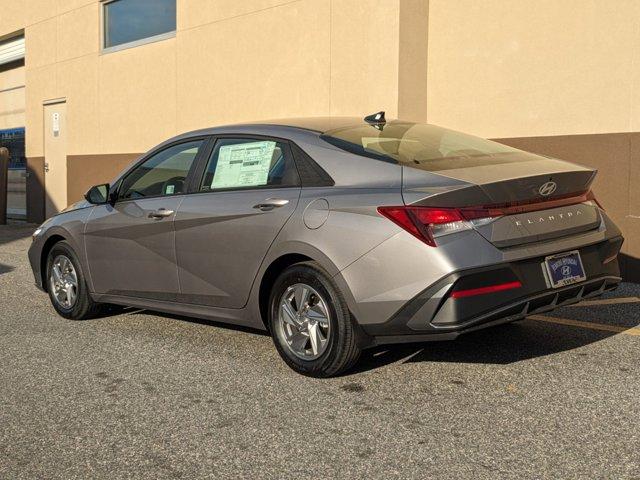 new 2025 Hyundai Elantra car, priced at $23,084