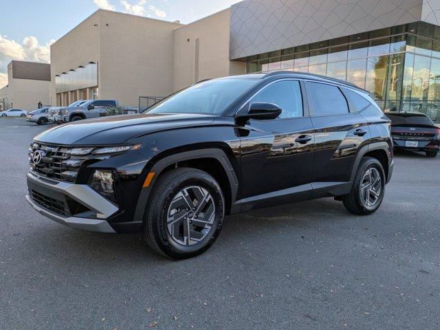 new 2025 Hyundai Tucson Hybrid car, priced at $34,431