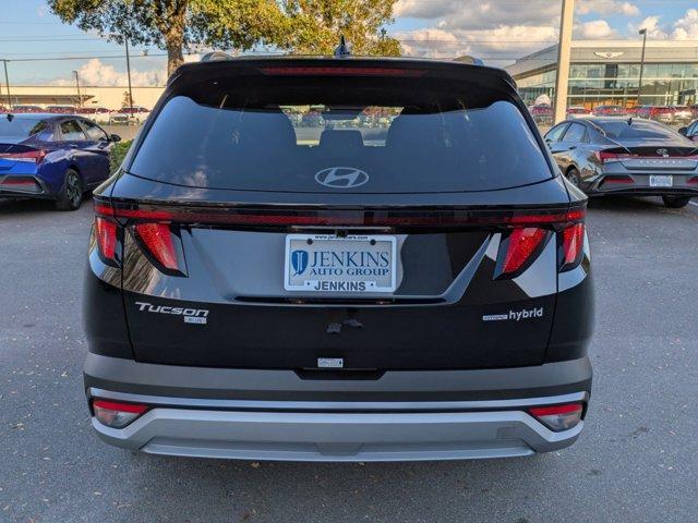 new 2025 Hyundai TUCSON Hybrid car, priced at $33,181