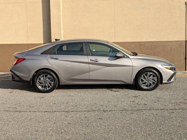 new 2025 Hyundai Elantra car, priced at $23,977