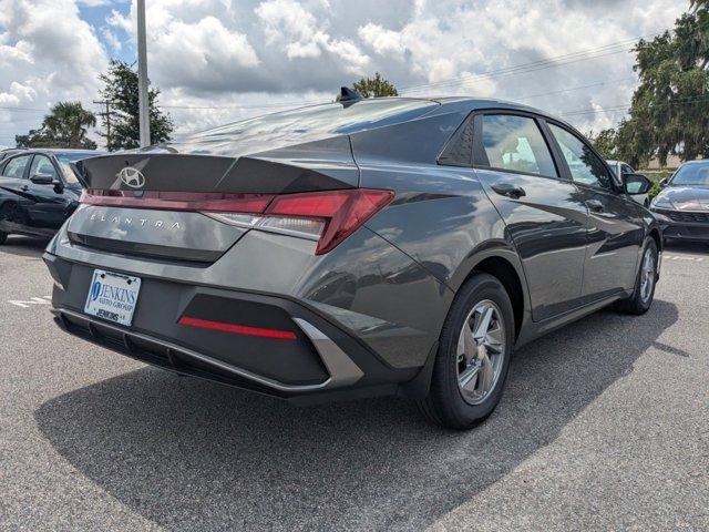 new 2025 Hyundai Elantra car, priced at $23,084