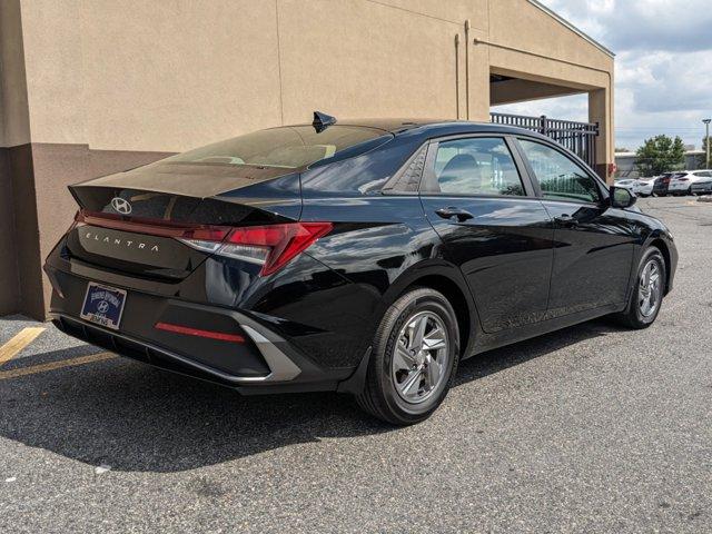 new 2025 Hyundai Elantra car, priced at $23,080