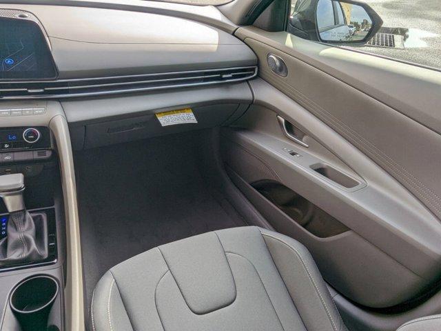 new 2025 Hyundai Elantra car, priced at $23,027