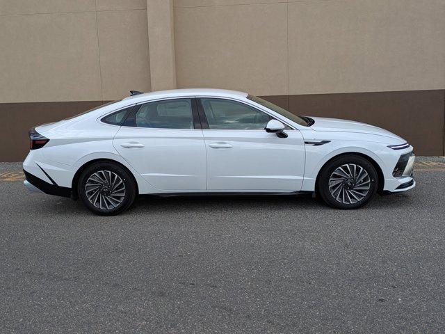 new 2025 Hyundai Sonata Hybrid car, priced at $31,216