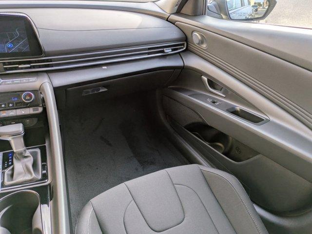 new 2025 Hyundai Elantra car, priced at $25,216