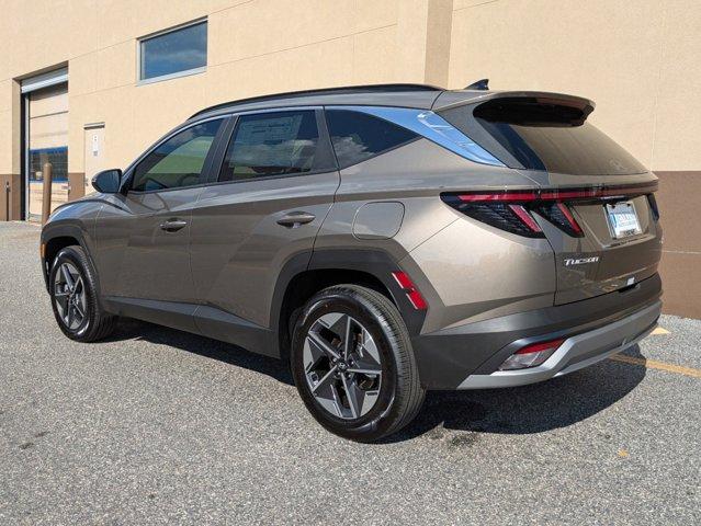 new 2025 Hyundai TUCSON Hybrid car, priced at $36,181