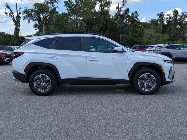 new 2025 Hyundai TUCSON Hybrid car, priced at $33,902