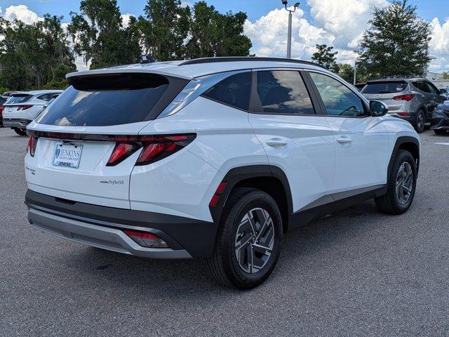 new 2025 Hyundai TUCSON Hybrid car, priced at $33,902