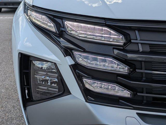 new 2025 Hyundai TUCSON Hybrid car, priced at $33,902