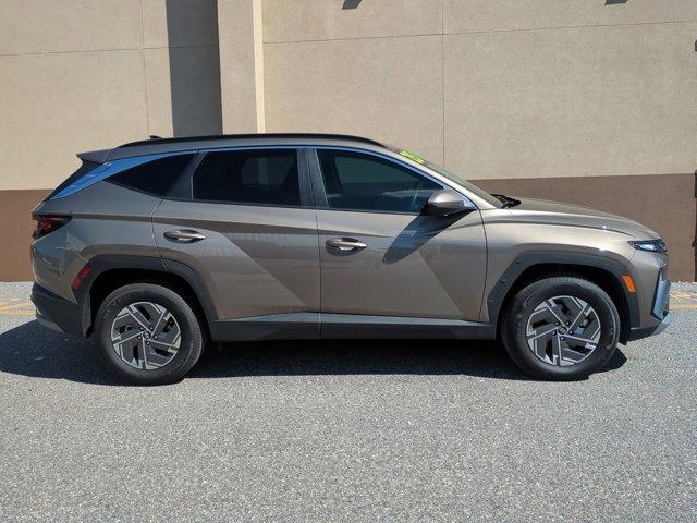 used 2025 Hyundai TUCSON Hybrid car, priced at $28,750