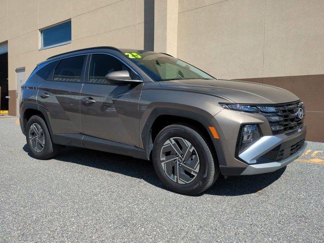 used 2025 Hyundai TUCSON Hybrid car, priced at $28,750