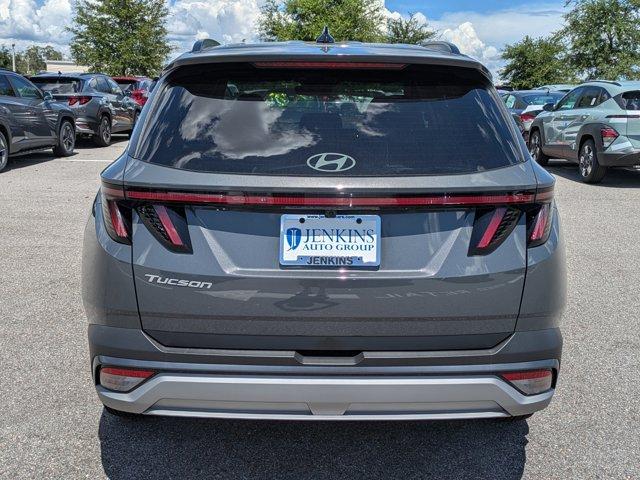 new 2025 Hyundai Tucson car, priced at $32,605