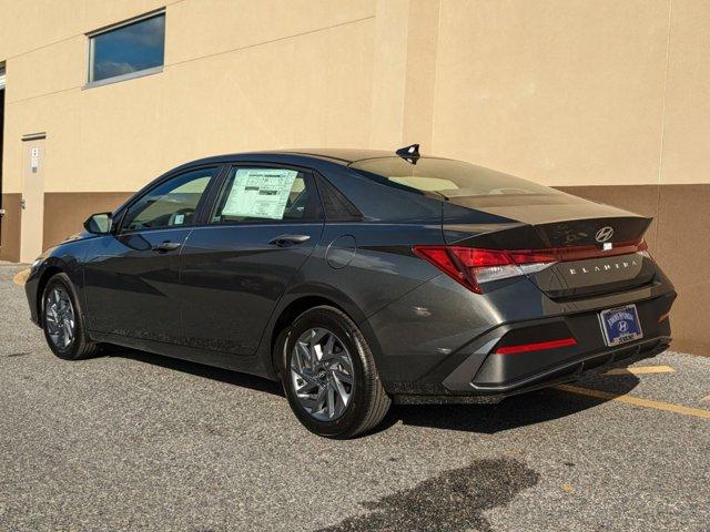 new 2025 Hyundai Elantra car, priced at $23,083