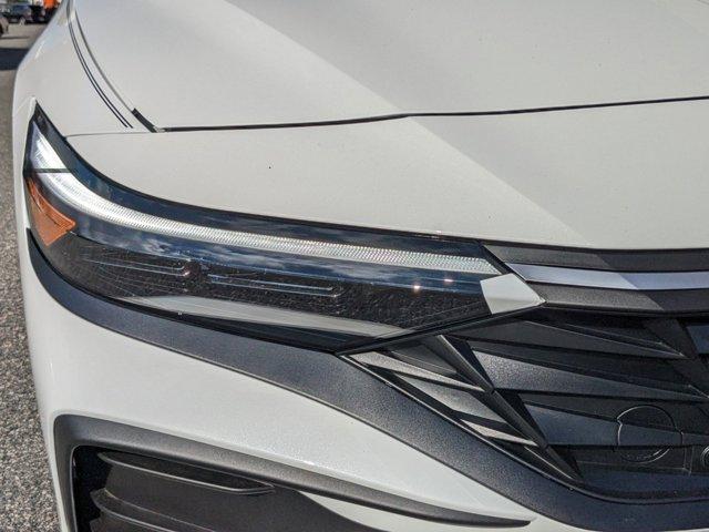 new 2025 Hyundai Elantra car, priced at $22,722