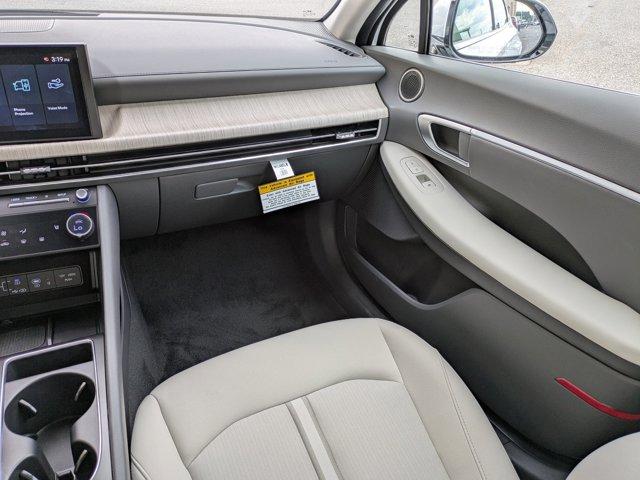 new 2025 Hyundai Sonata Hybrid car, priced at $31,634