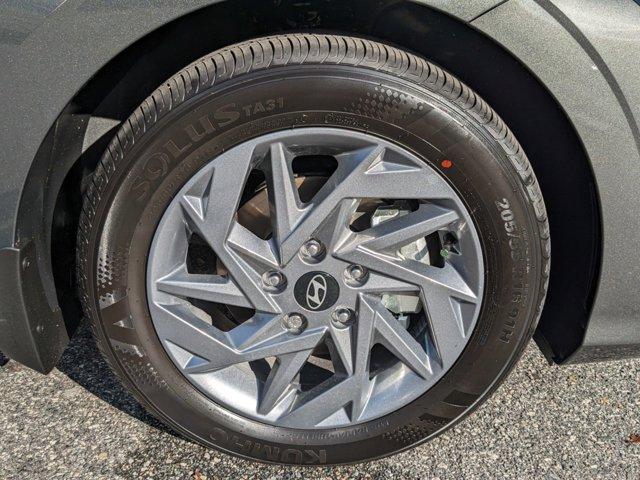 new 2025 Hyundai Elantra car, priced at $23,043