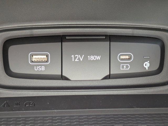 new 2025 Hyundai Venue car, priced at $24,176