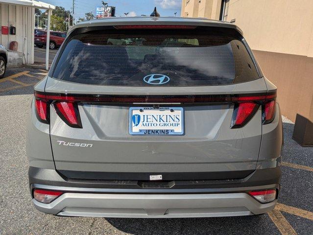 new 2025 Hyundai Tucson car, priced at $28,117