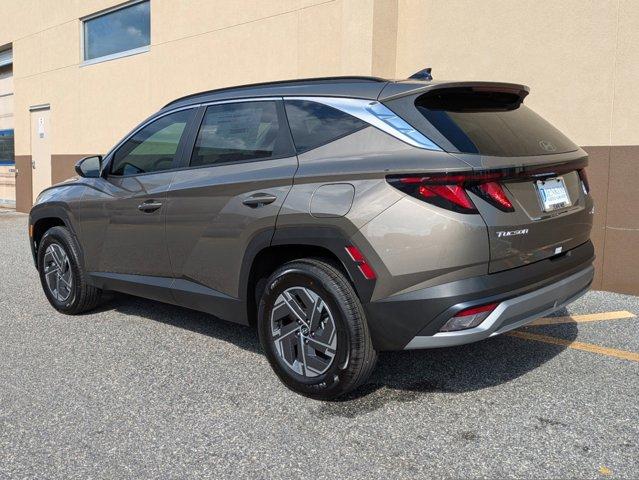 new 2025 Hyundai TUCSON Hybrid car, priced at $33,417