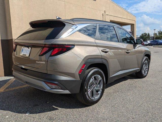 new 2025 Hyundai TUCSON Hybrid car, priced at $33,417