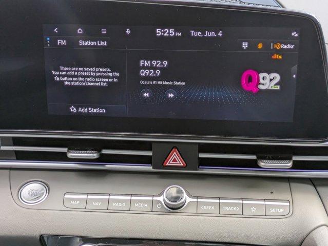 new 2024 Hyundai Elantra car, priced at $24,305