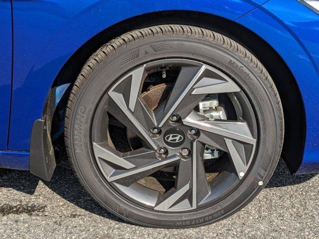 new 2024 Hyundai Elantra car, priced at $24,305