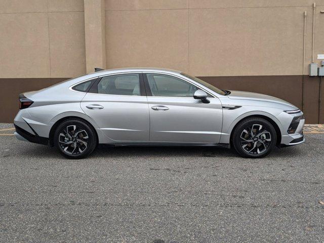 new 2025 Hyundai Sonata car, priced at $27,378