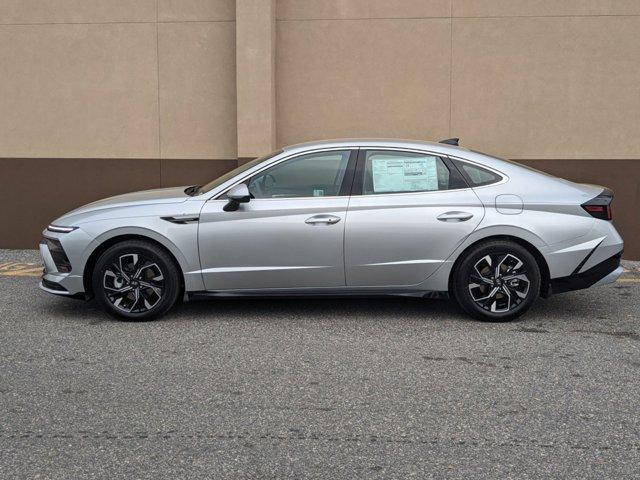 new 2025 Hyundai Sonata car, priced at $27,378