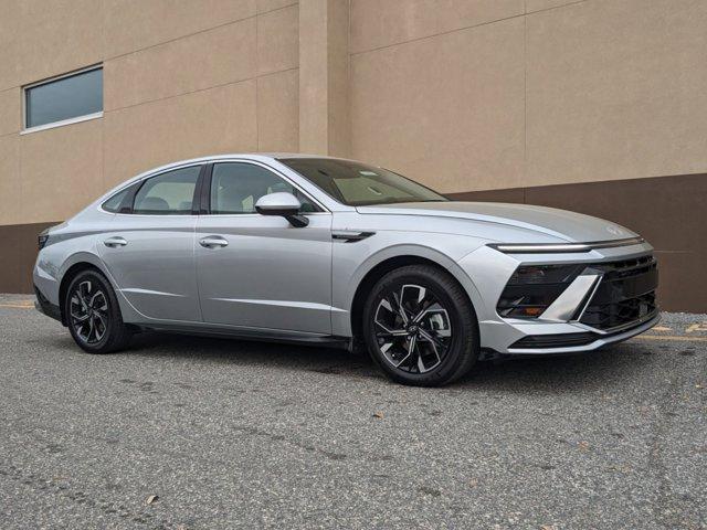 new 2025 Hyundai Sonata car, priced at $27,378