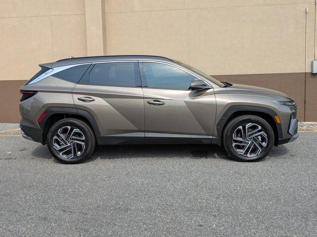new 2025 Hyundai TUCSON Hybrid car, priced at $41,955