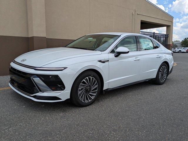 new 2025 Hyundai Sonata Hybrid car, priced at $31,263