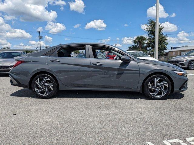 new 2025 Hyundai Elantra car, priced at $26,461