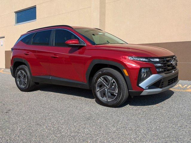 new 2025 Hyundai TUCSON Hybrid car, priced at $33,908